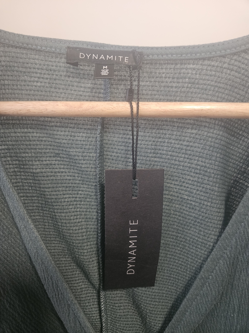 Dynamite Green V-Neck Long Sleeve Top - Picture 4 of 5